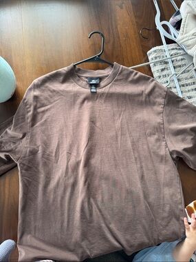 H&M Men's Short Sleeve Crew Tee in Brown